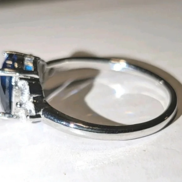 Womens 925 Dazzling 8ct Brilliant Cut Blue Gemstone Ring Sz 11